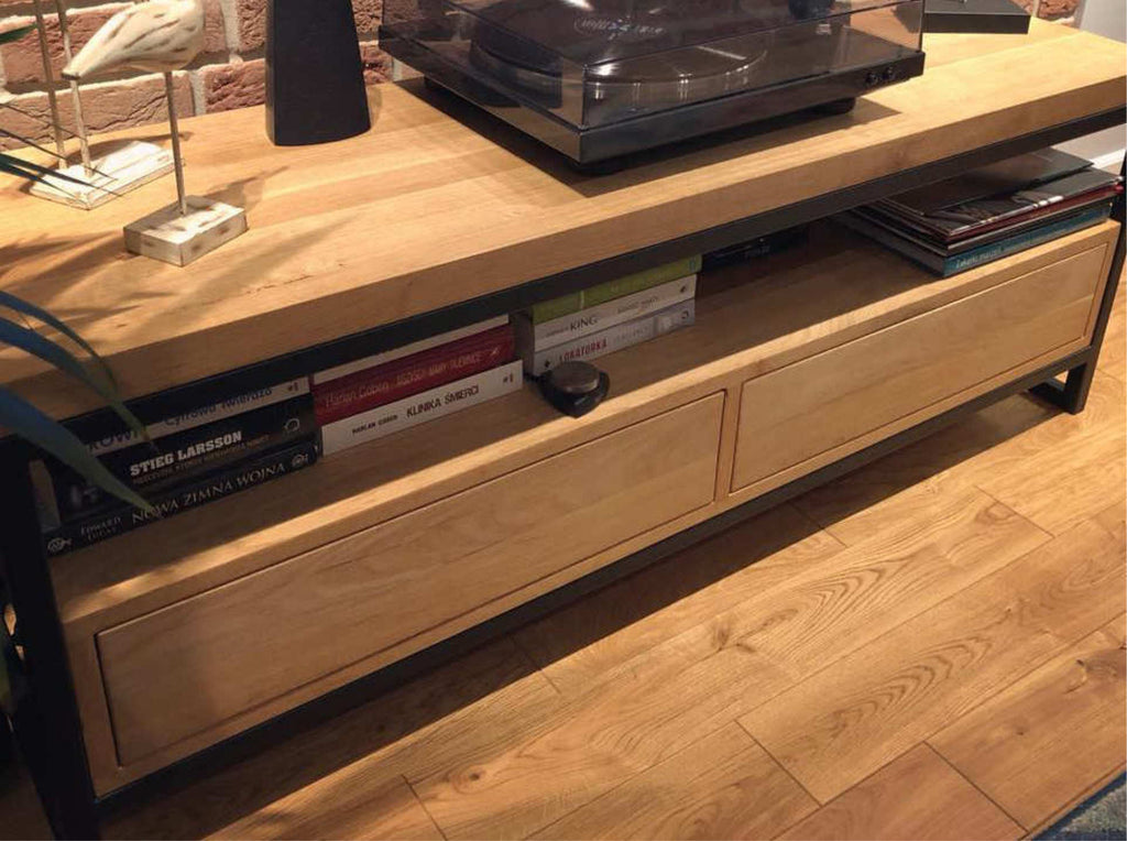 Cleo TV Stand