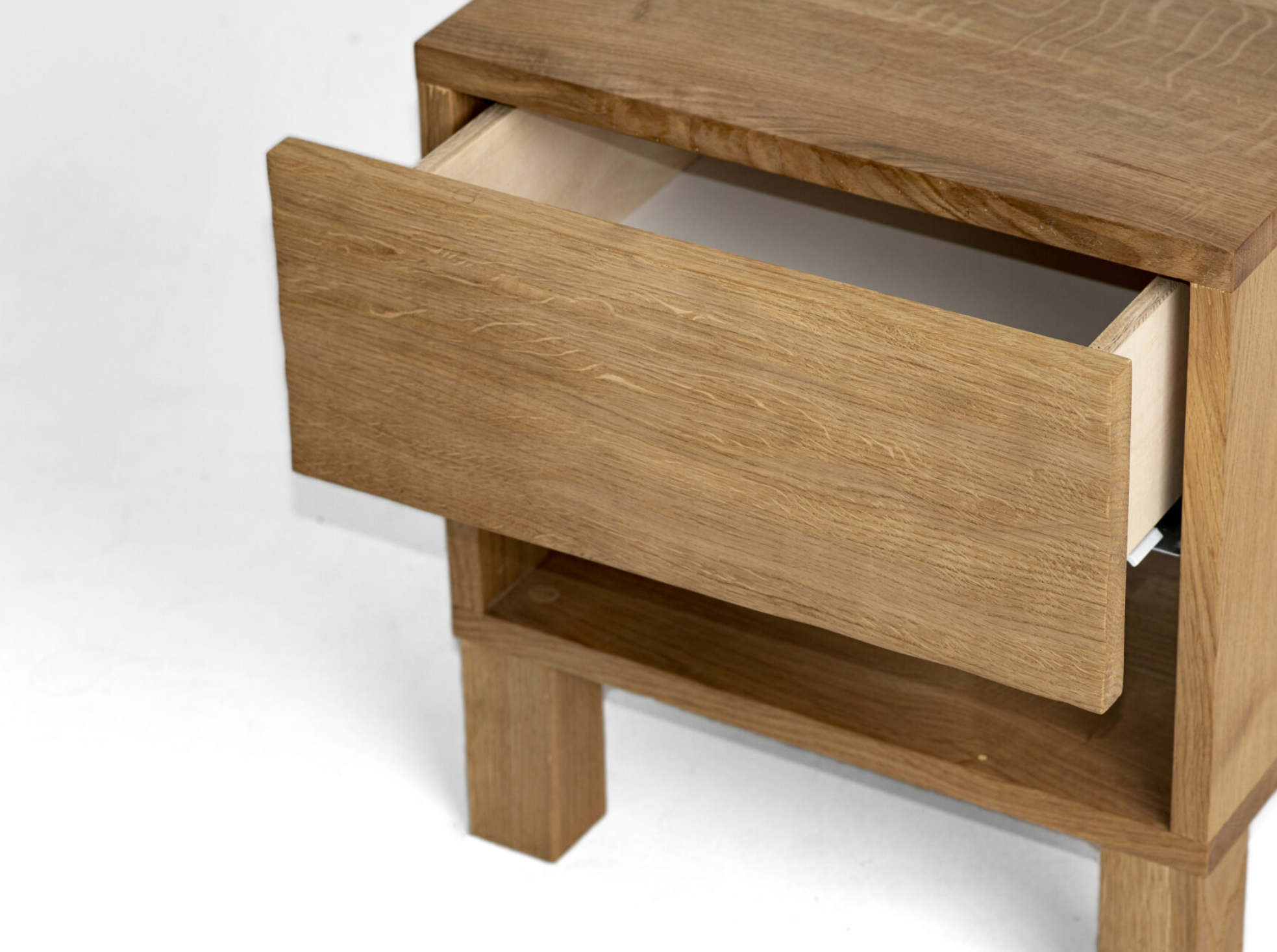 Lino Bedside Table