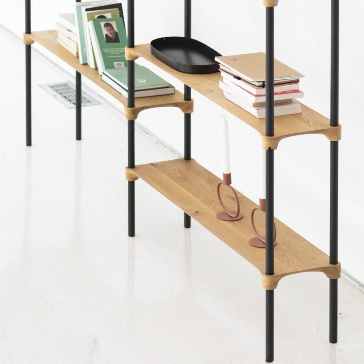 Hoya Shelving System