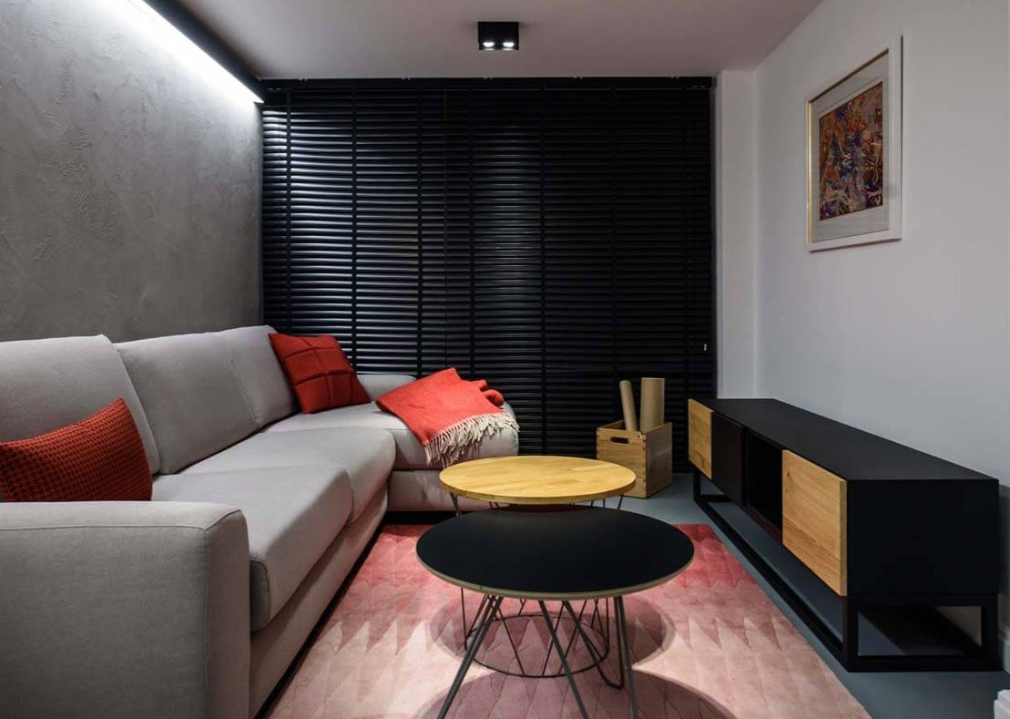 Kueve Tv Stand
