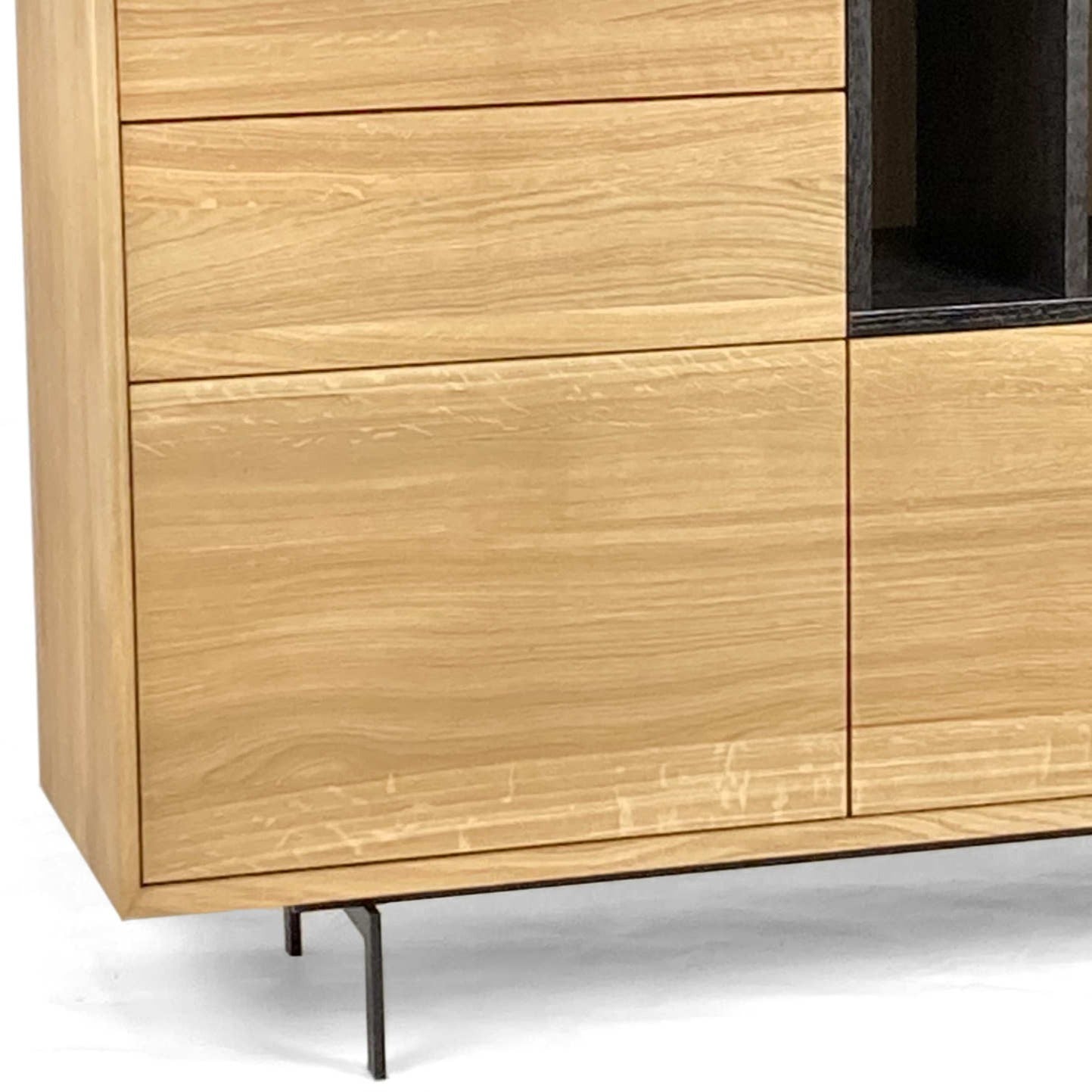 Rosto Chest of Drawers