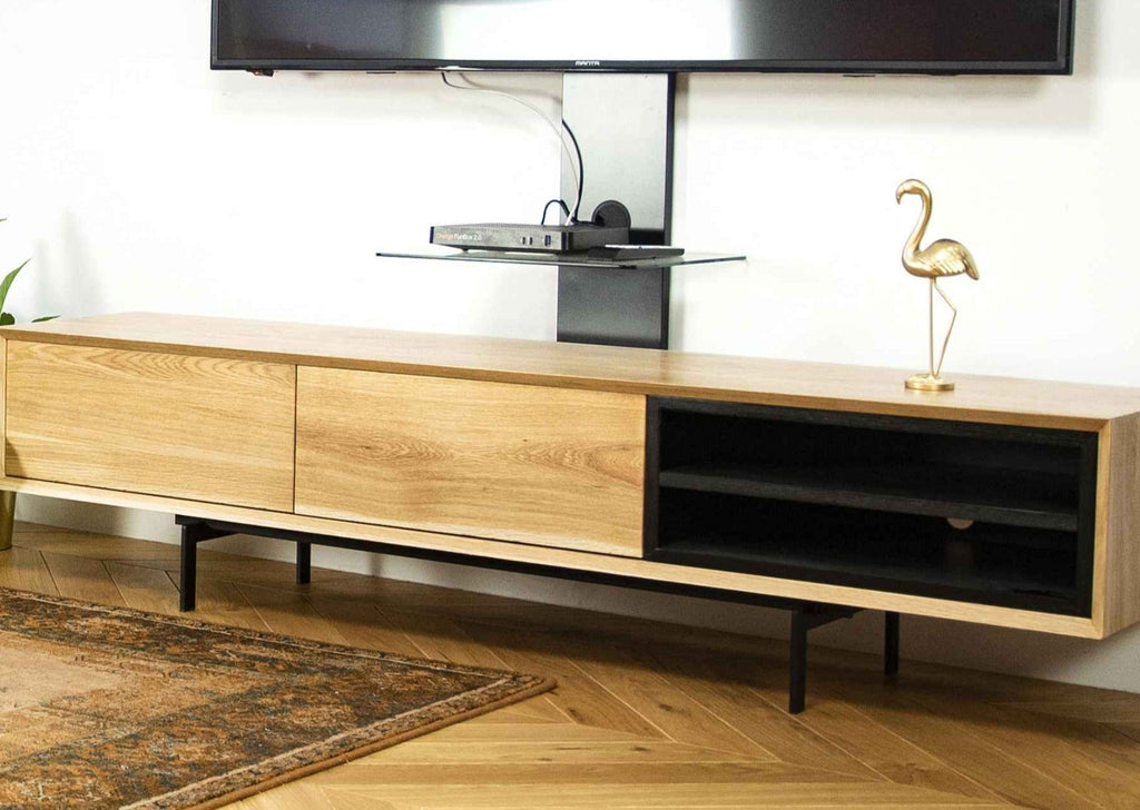 Rosto TV Stand
