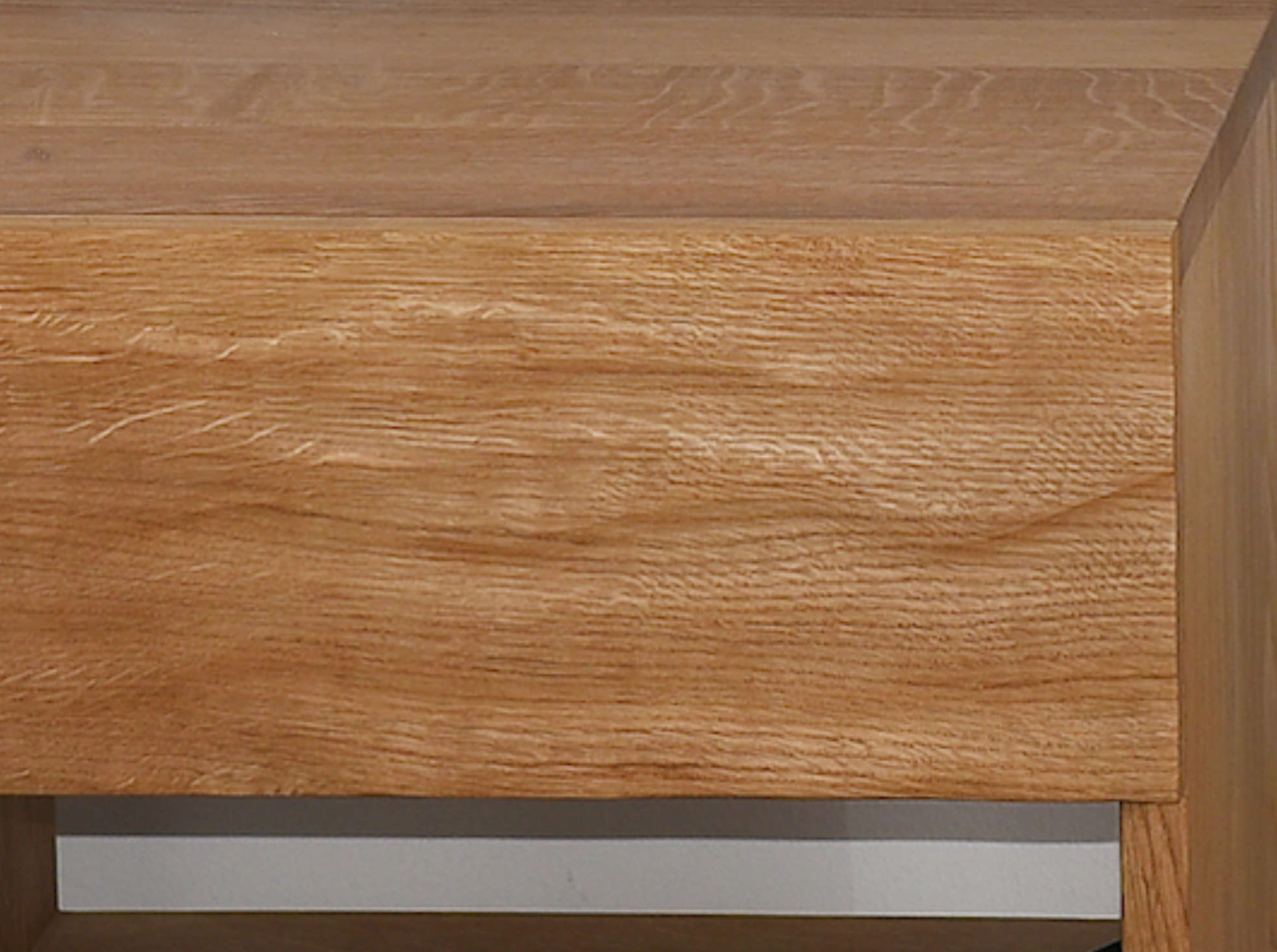 Lino Bedside Table