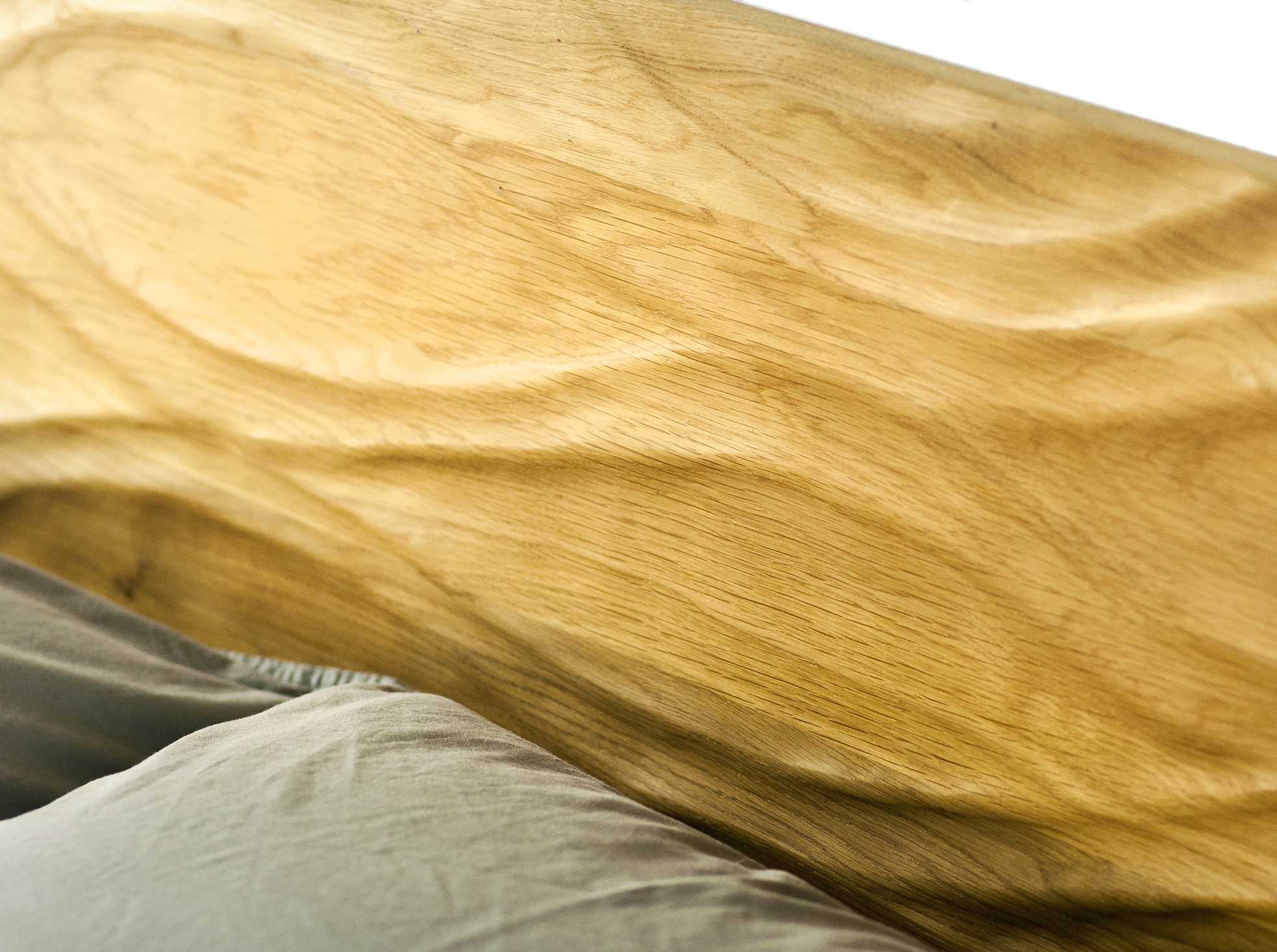 Lino Bed, Oak Wood