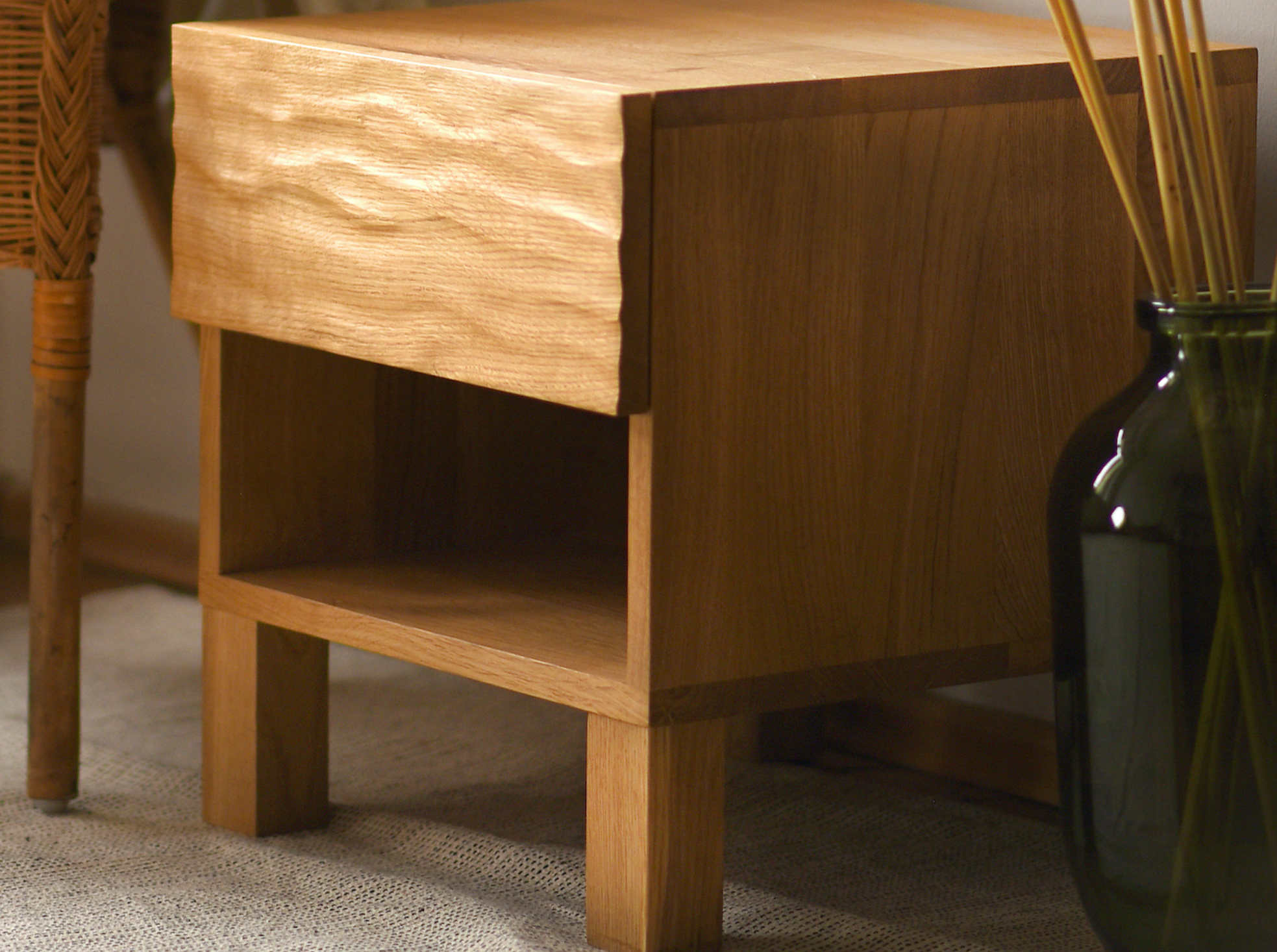 Lino Bedside Table