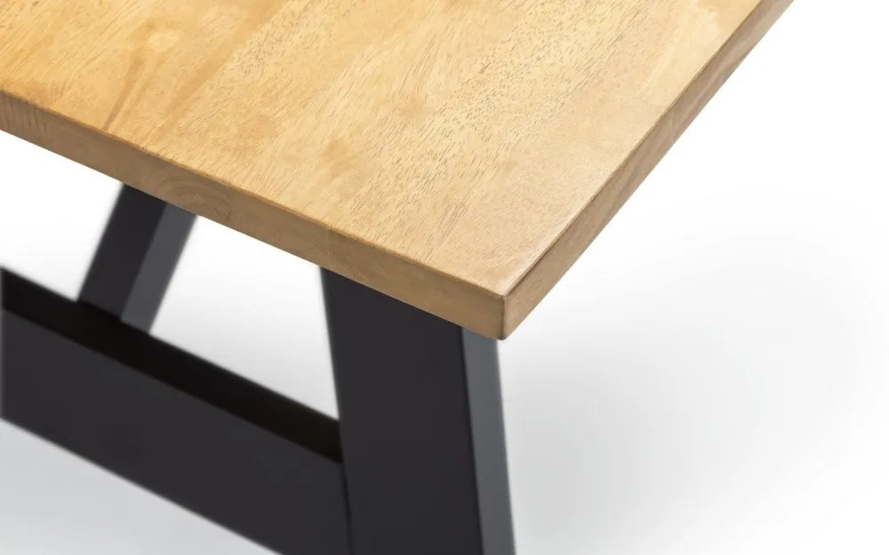 Hockley 6 Seater Dining Table, Oak