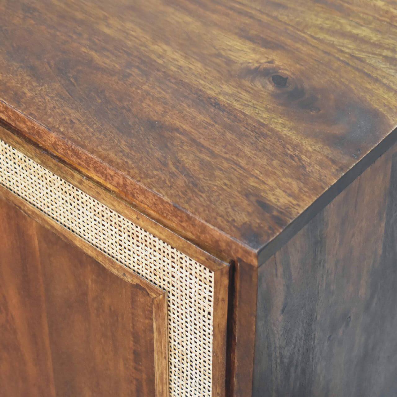 Ake Cabinet