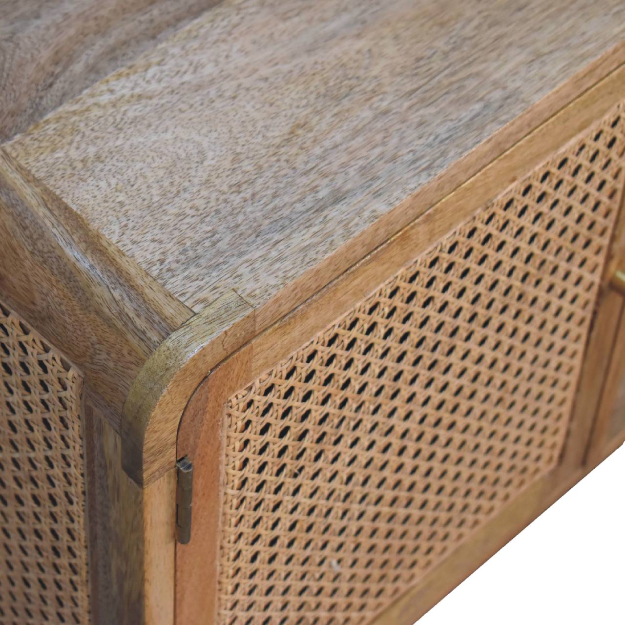 Woven Media Unit