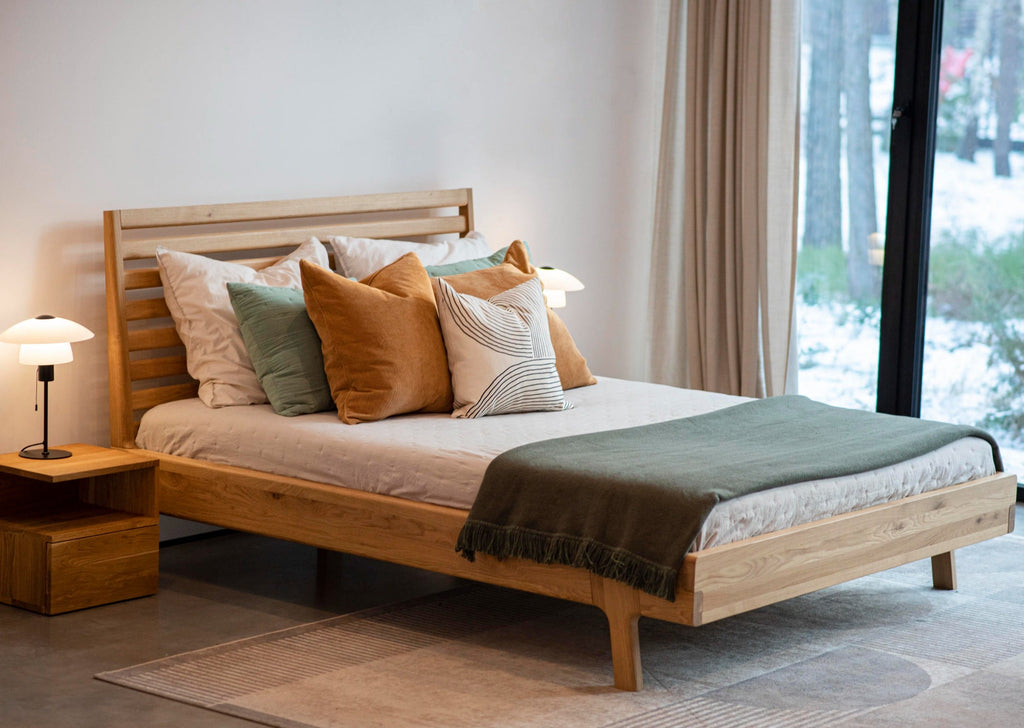 Kiko Bed, Oak Wood