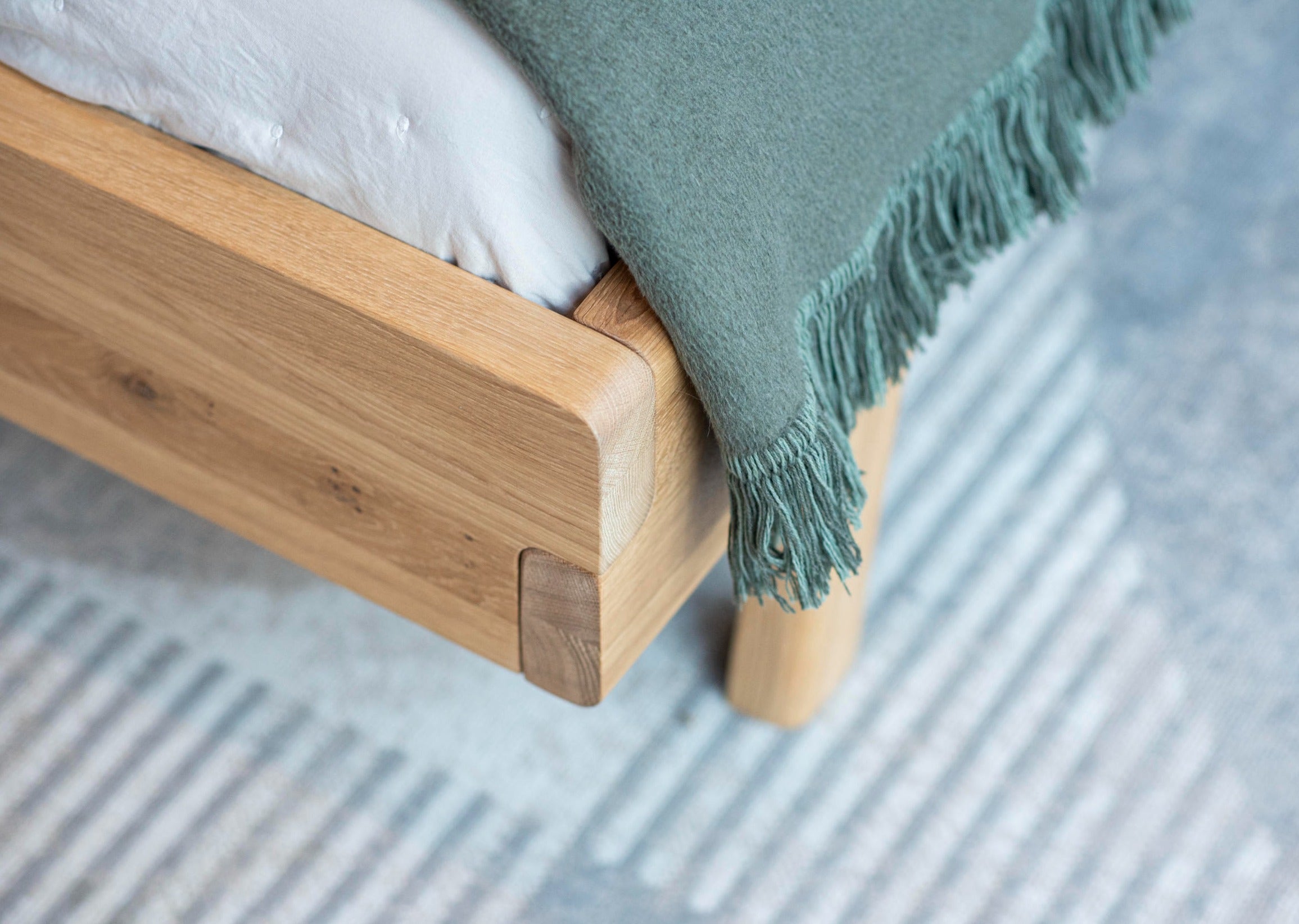 Kiko Bed, Oak Wood
