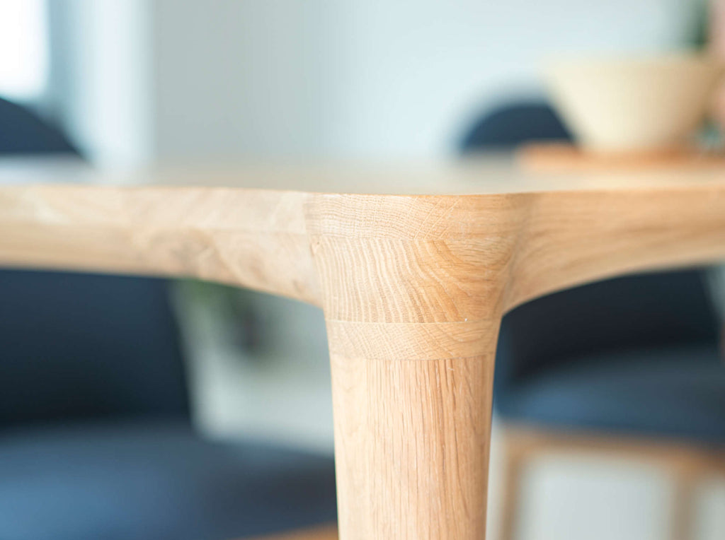 Hoya Table