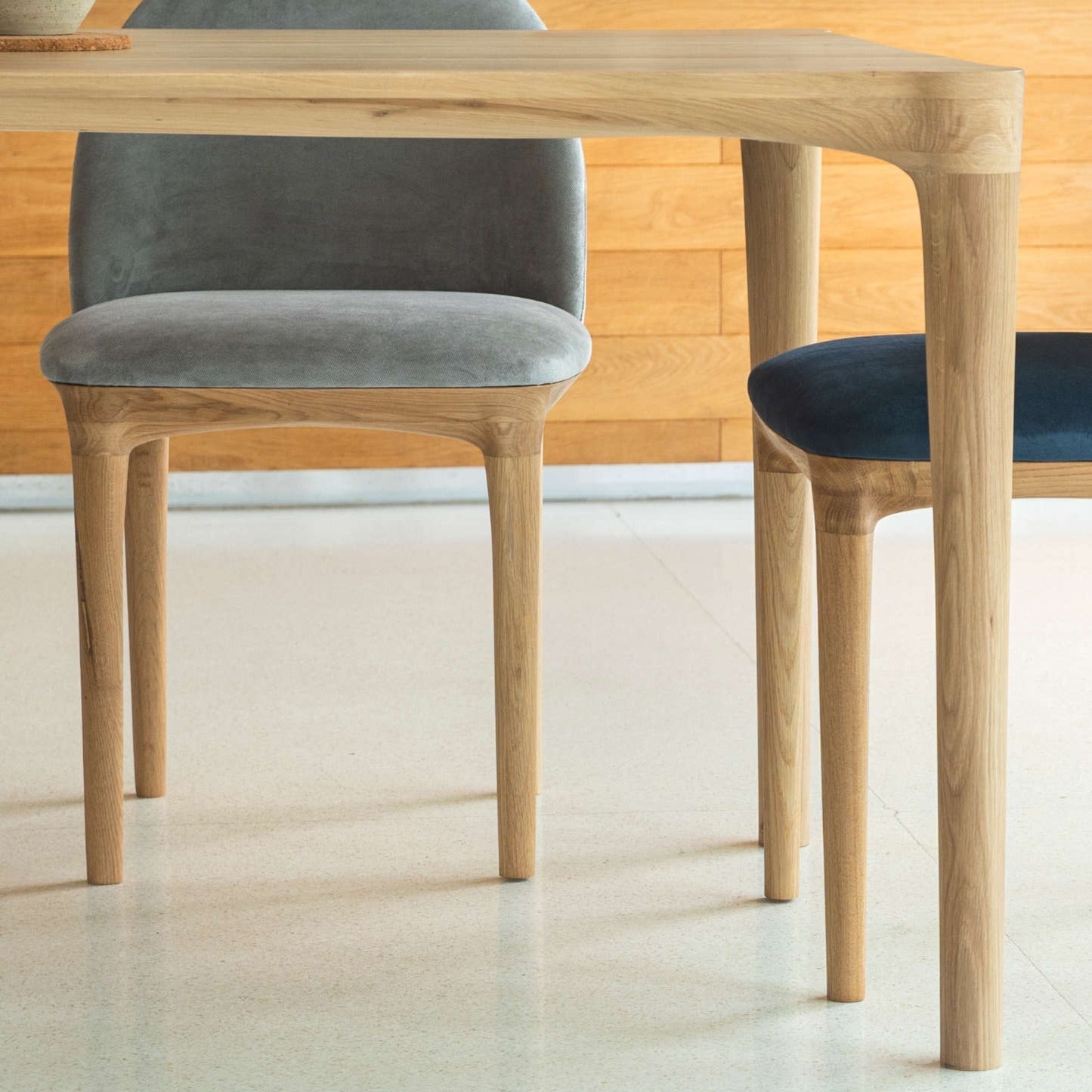 Hoya Table