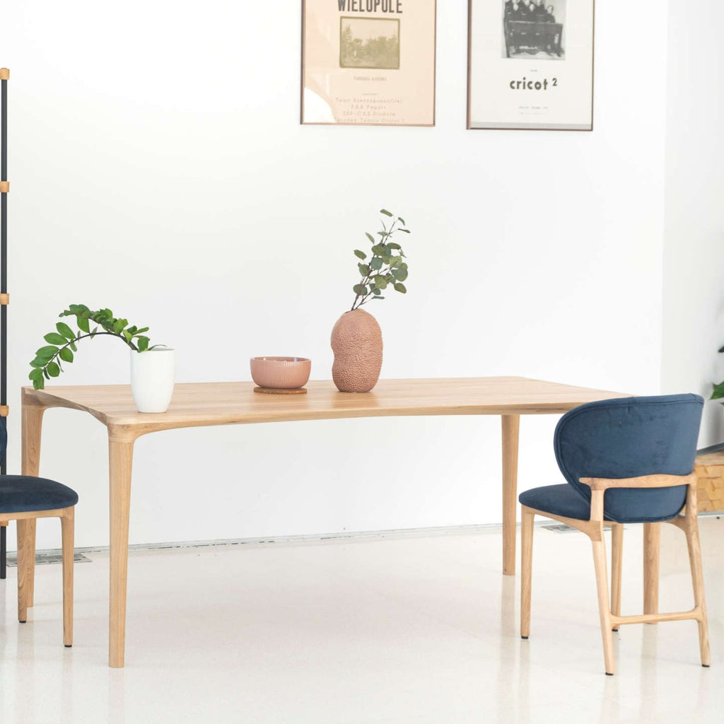Hoya Table