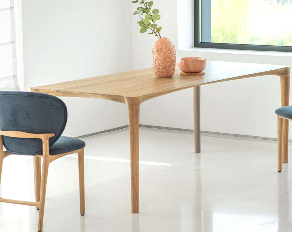 Hoya Table