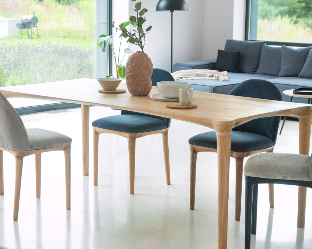 Hoya Table