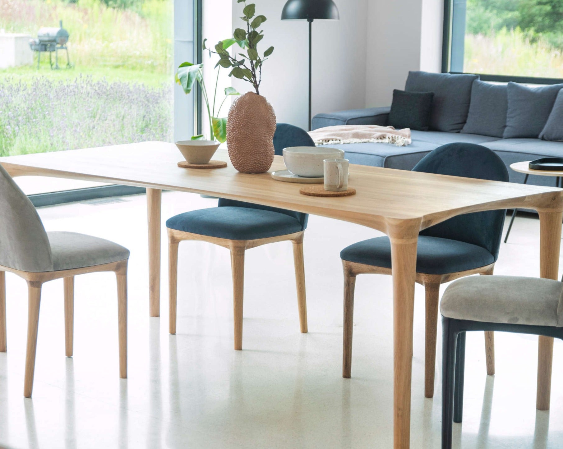 Hoya Table