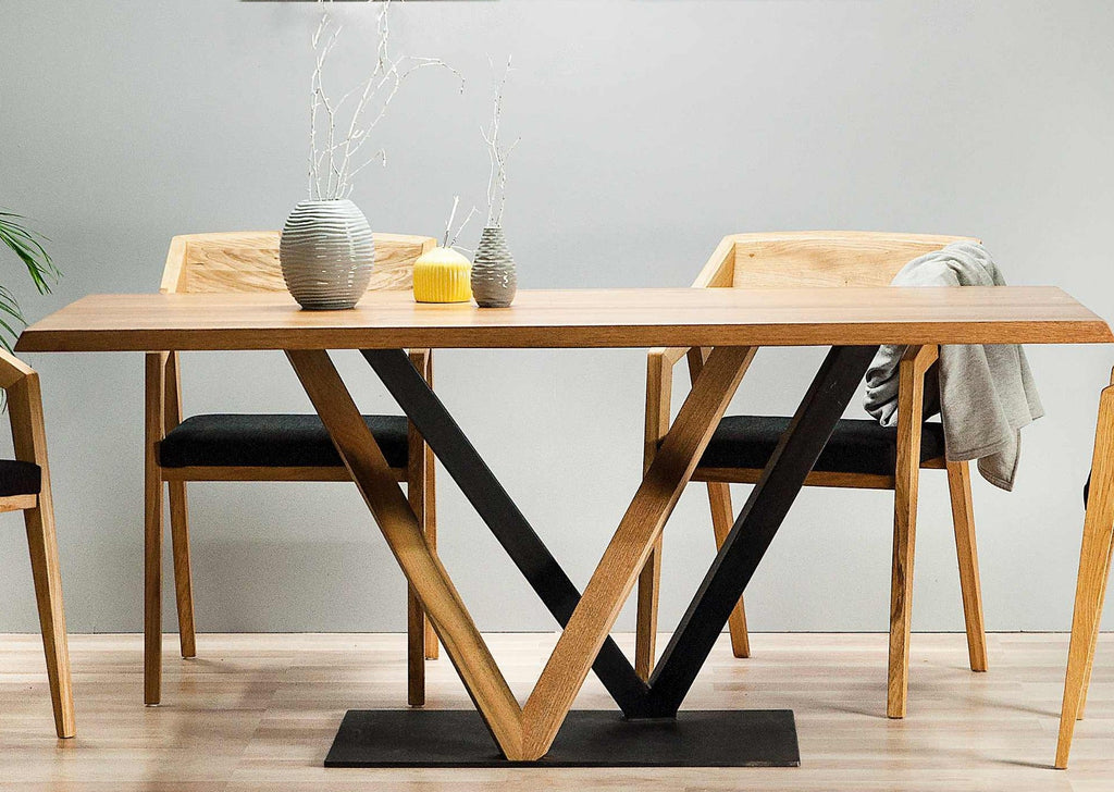Versus Table