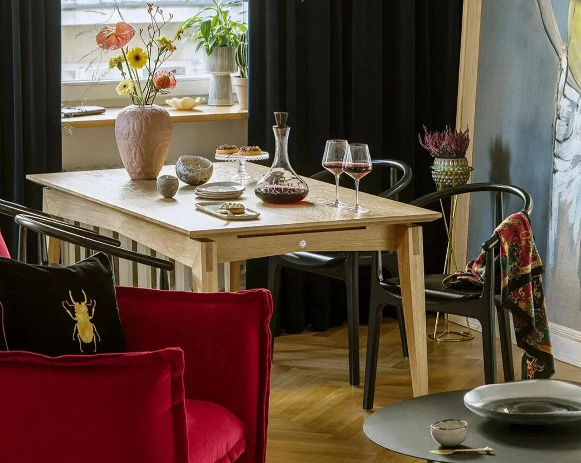 Widen Dining Table
