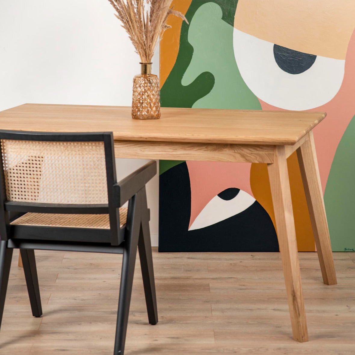 Nero Table