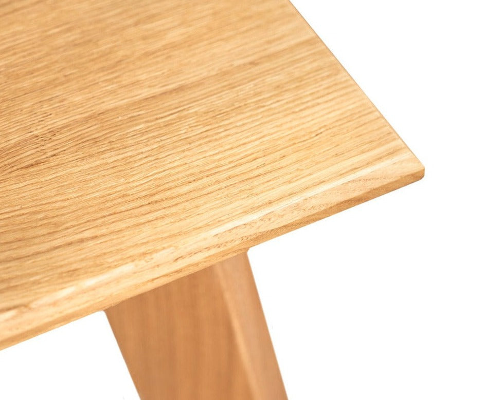Nero Table
