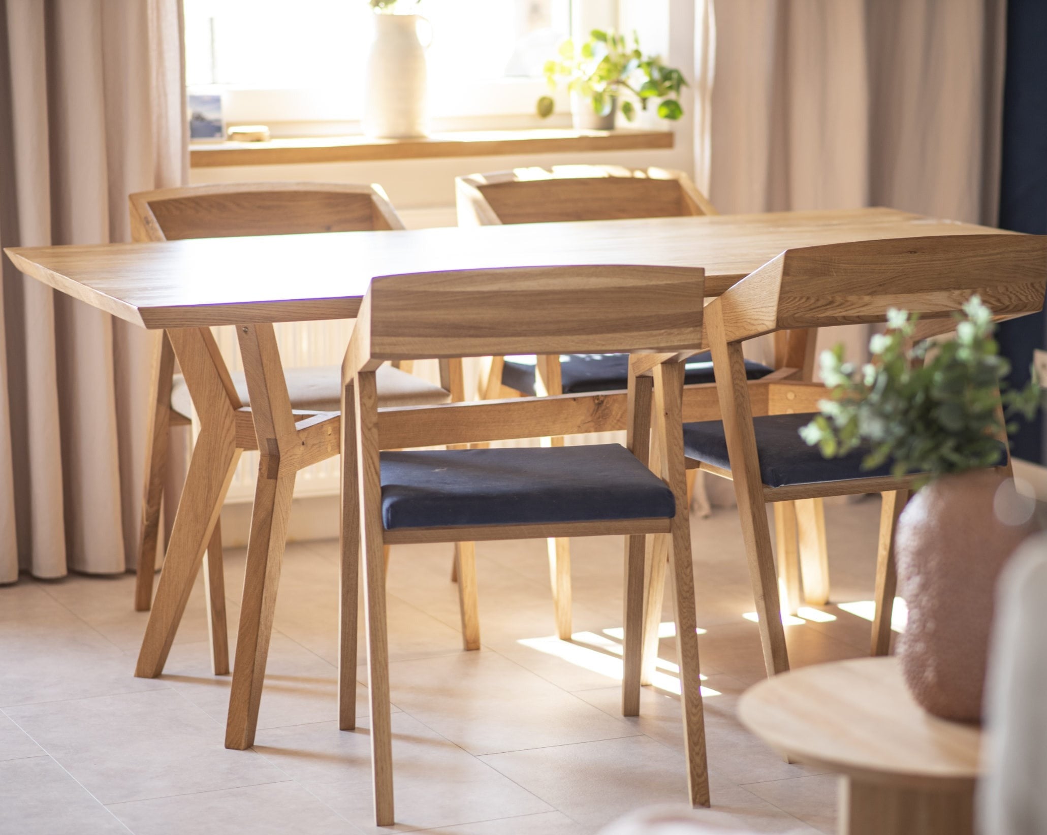 Piko Table