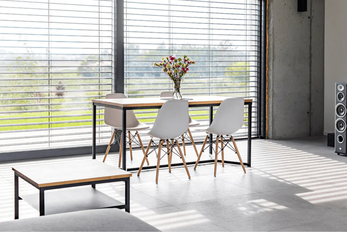 RUDE DINING TABLE
