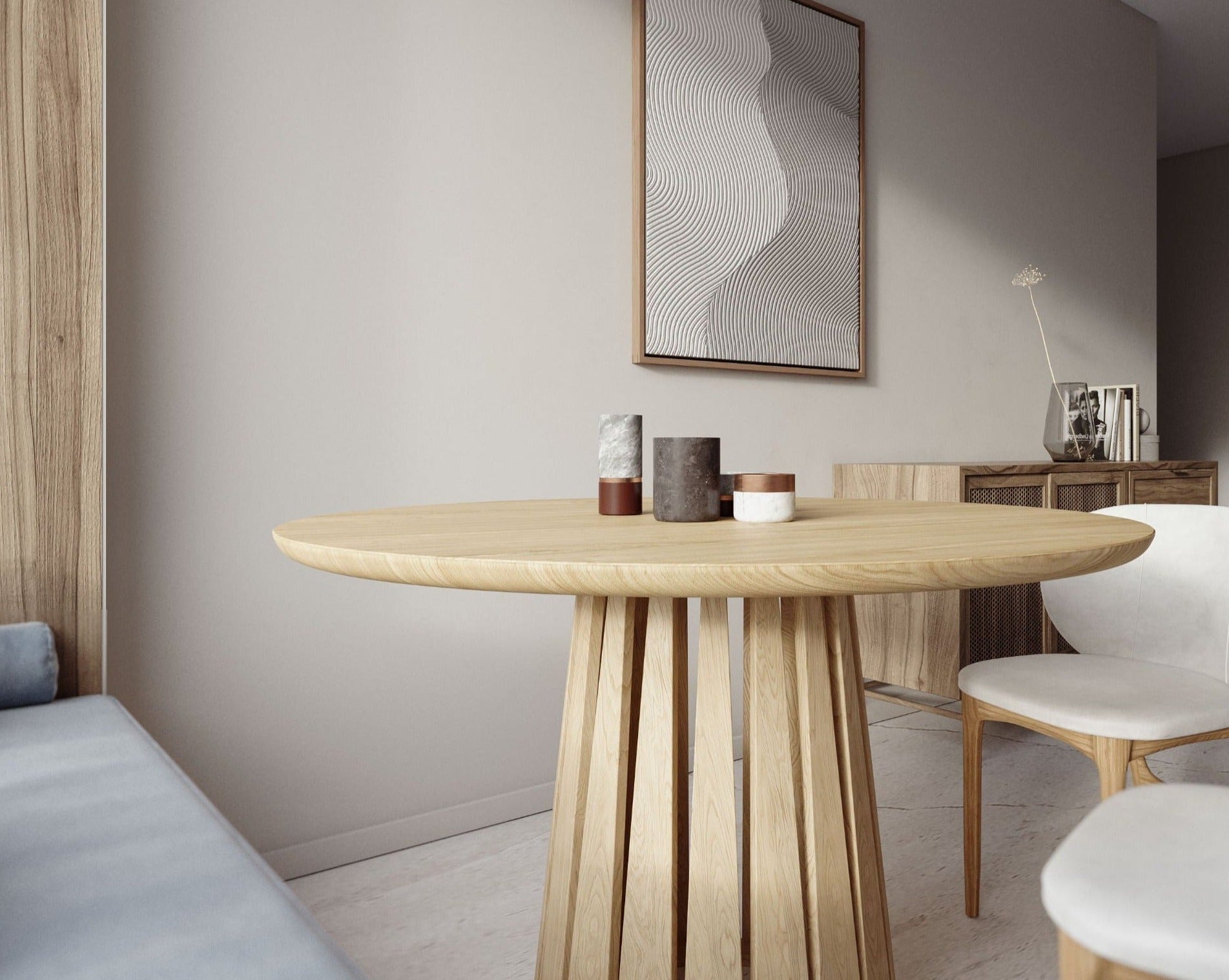 Sole Dining Table