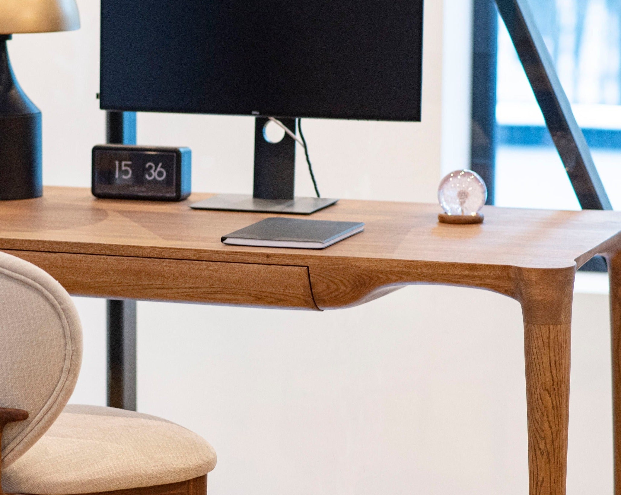 Hoya Desk