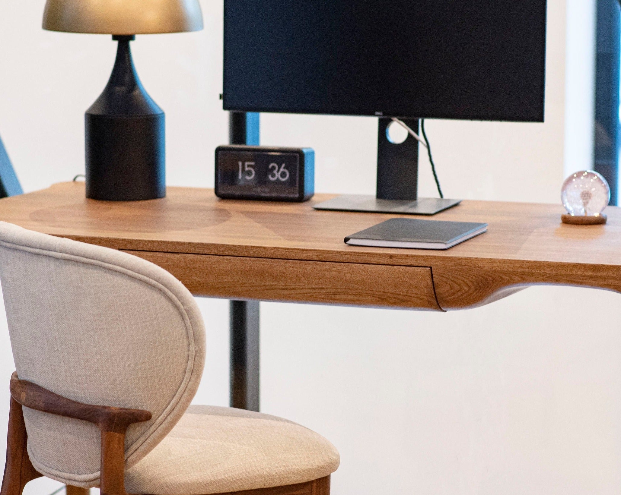 Hoya Desk